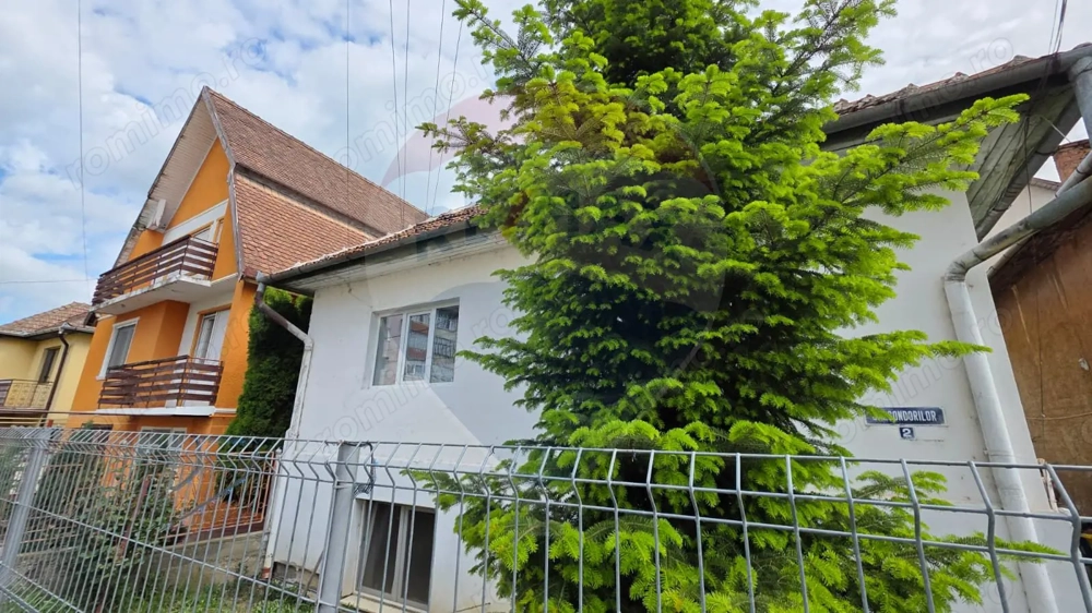 Apartament de vânzare str. Sondorilor, Medias