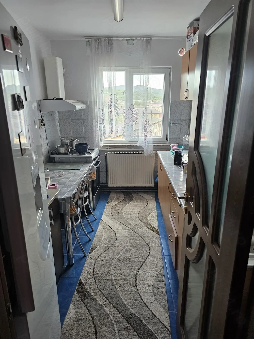 Vând apartament 2 camere Reșița