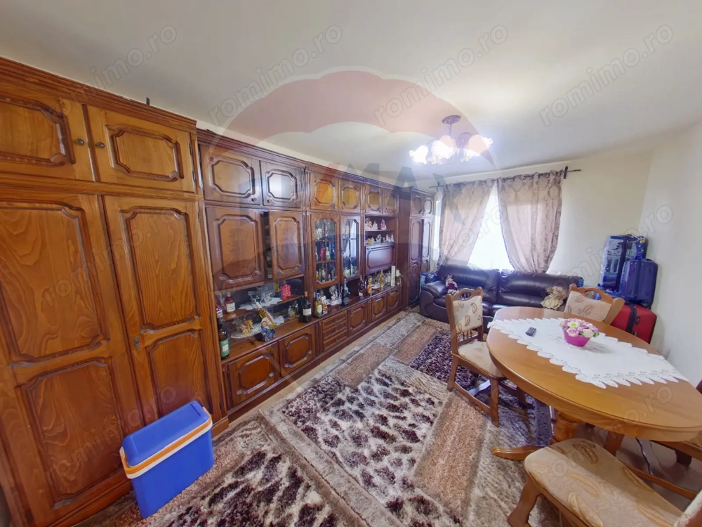 Apartament cu 2 camere de vânzare