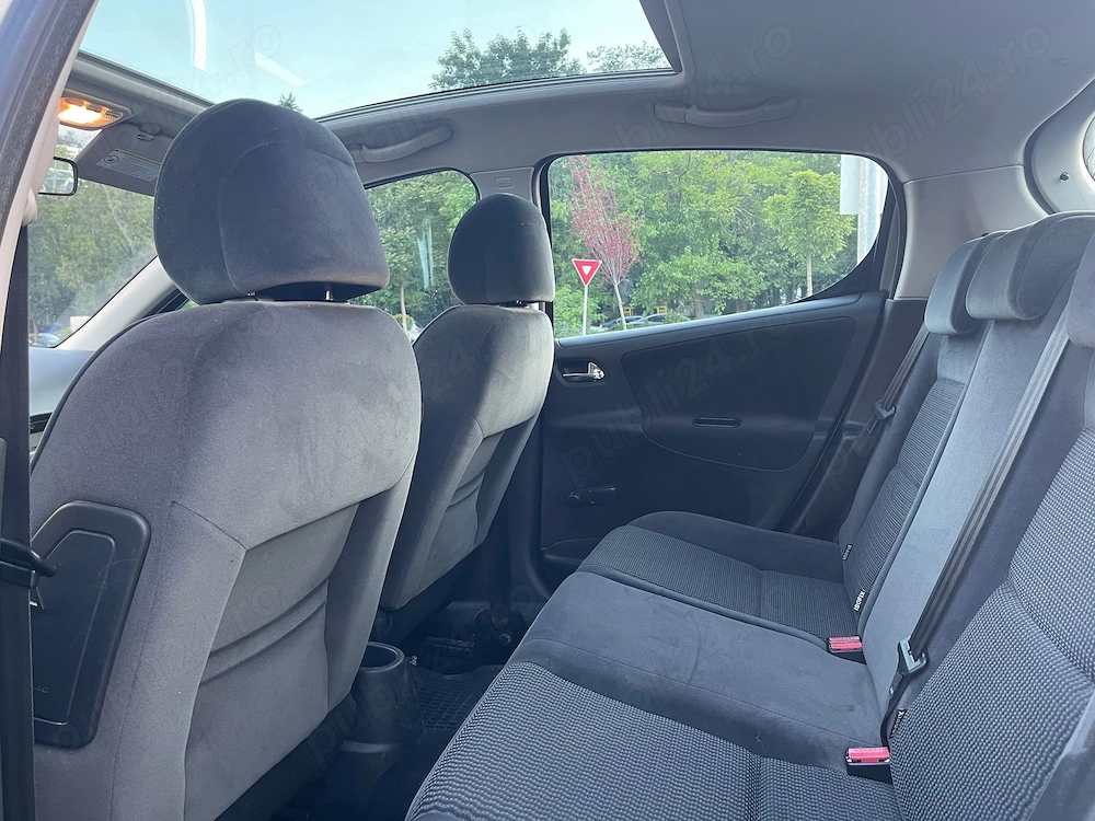 Peugeot 207 automat panoramic dotari premium
