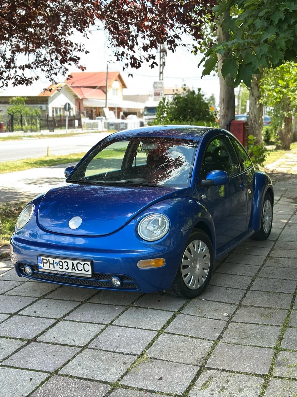 VW Beetle - 1.6 benzina - 102 CP - 178k Km - E4 - AC - Incalzire scaune - Geamuri si oglinzi electri