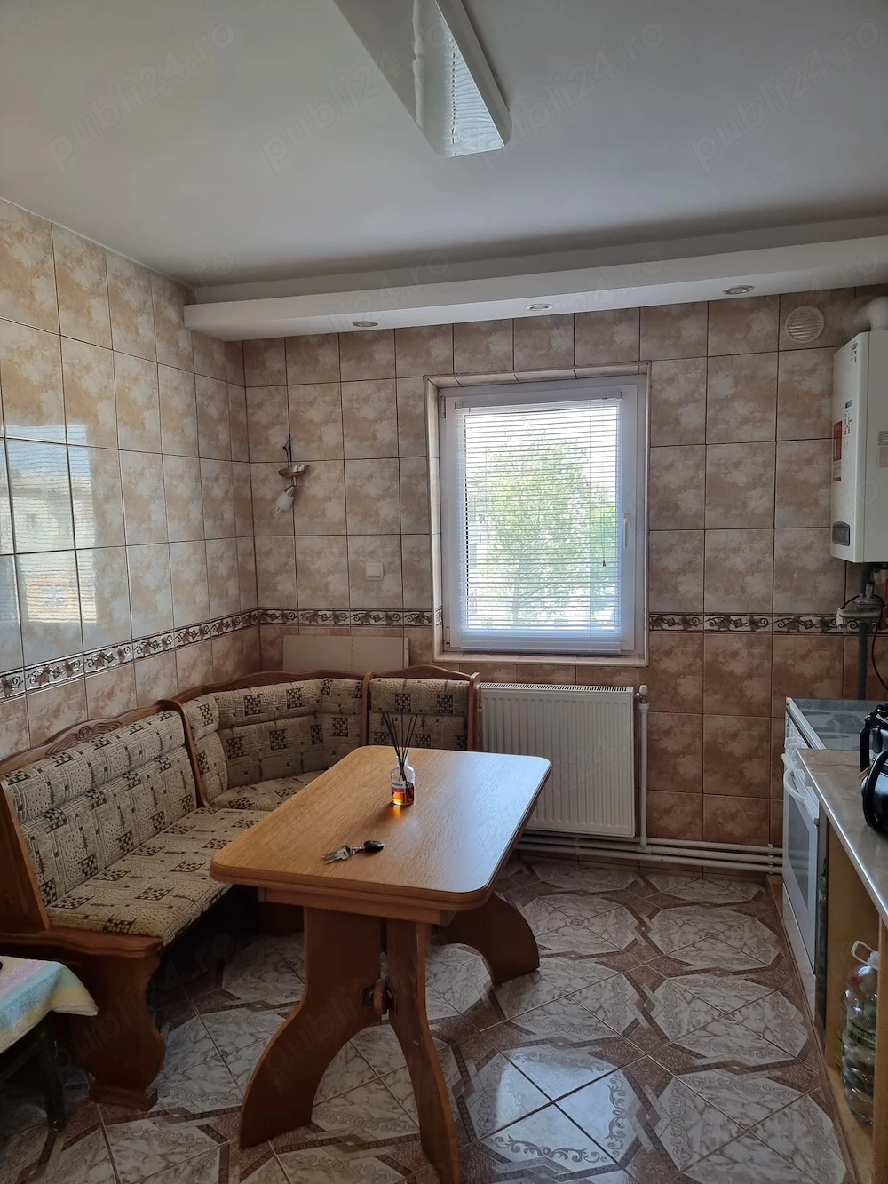 Apartament 3 camere de vanzare