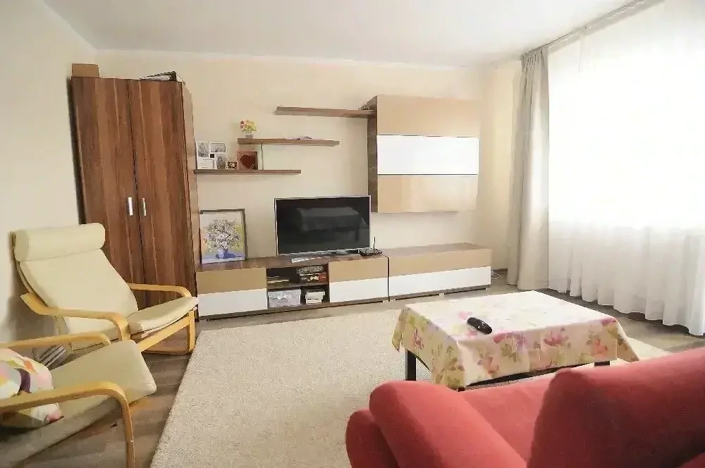 Aprtament 3 camere de inchiriat - Mircea Cel Batran