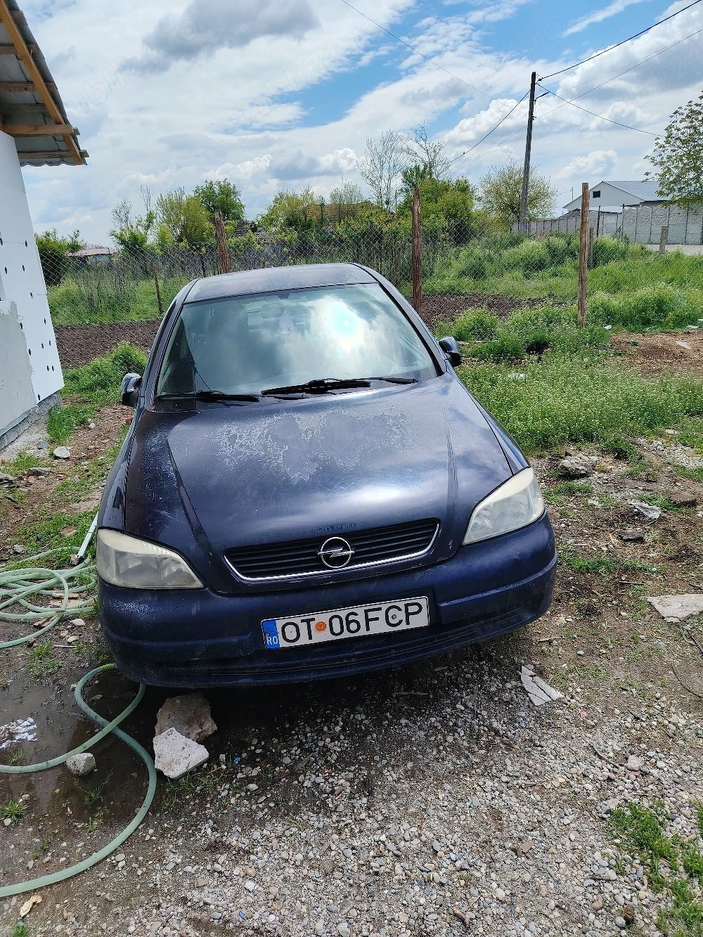 Vand masina sau pt dezmembrat 