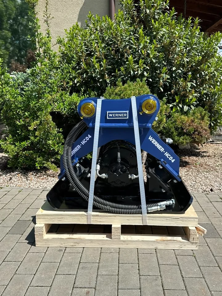 Placa compactoare   vibranta hidraulica Werner HC04 pentru buldoexcavator