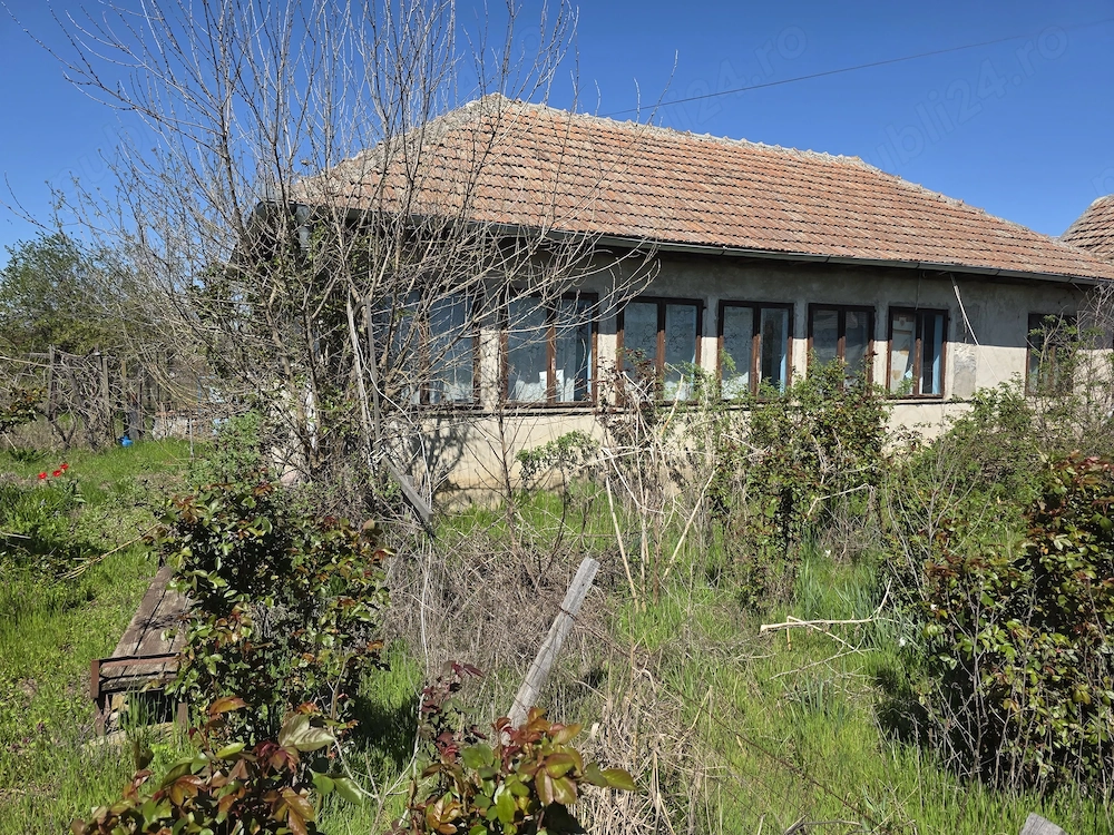 Vand casa deosebita in Izimsa, Judetul Mehedinti