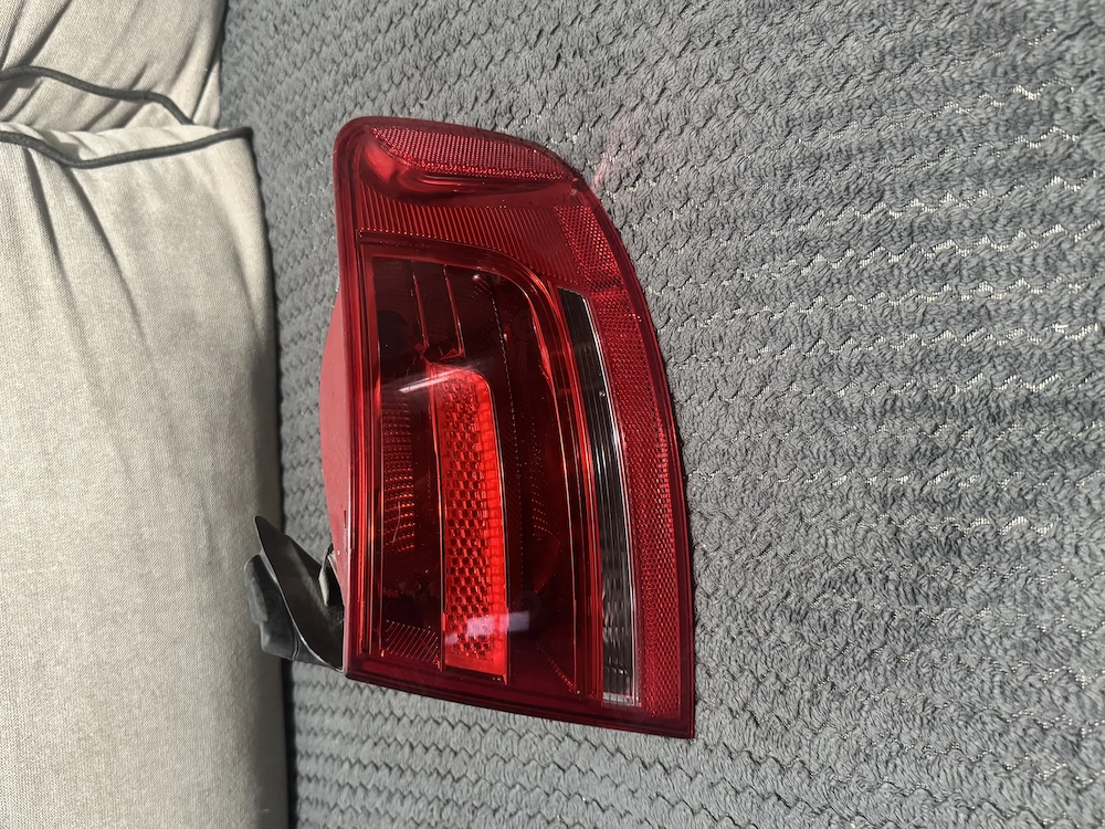 Stop aripa dreapta audi a4 (8k2, b8) [fabr 2008-2015]
