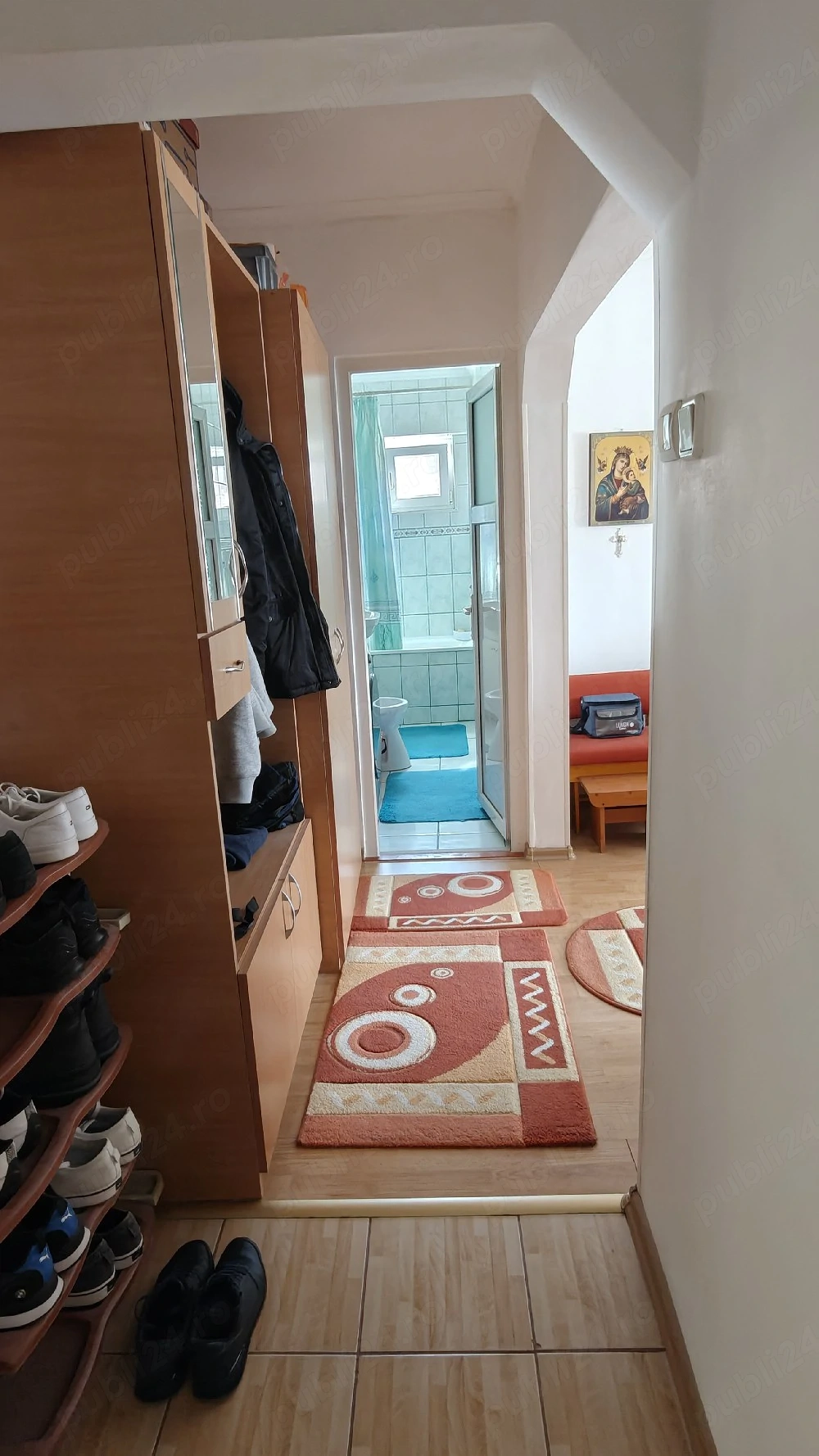 Vând apartament 2 camere, 54 m , etaj 4
