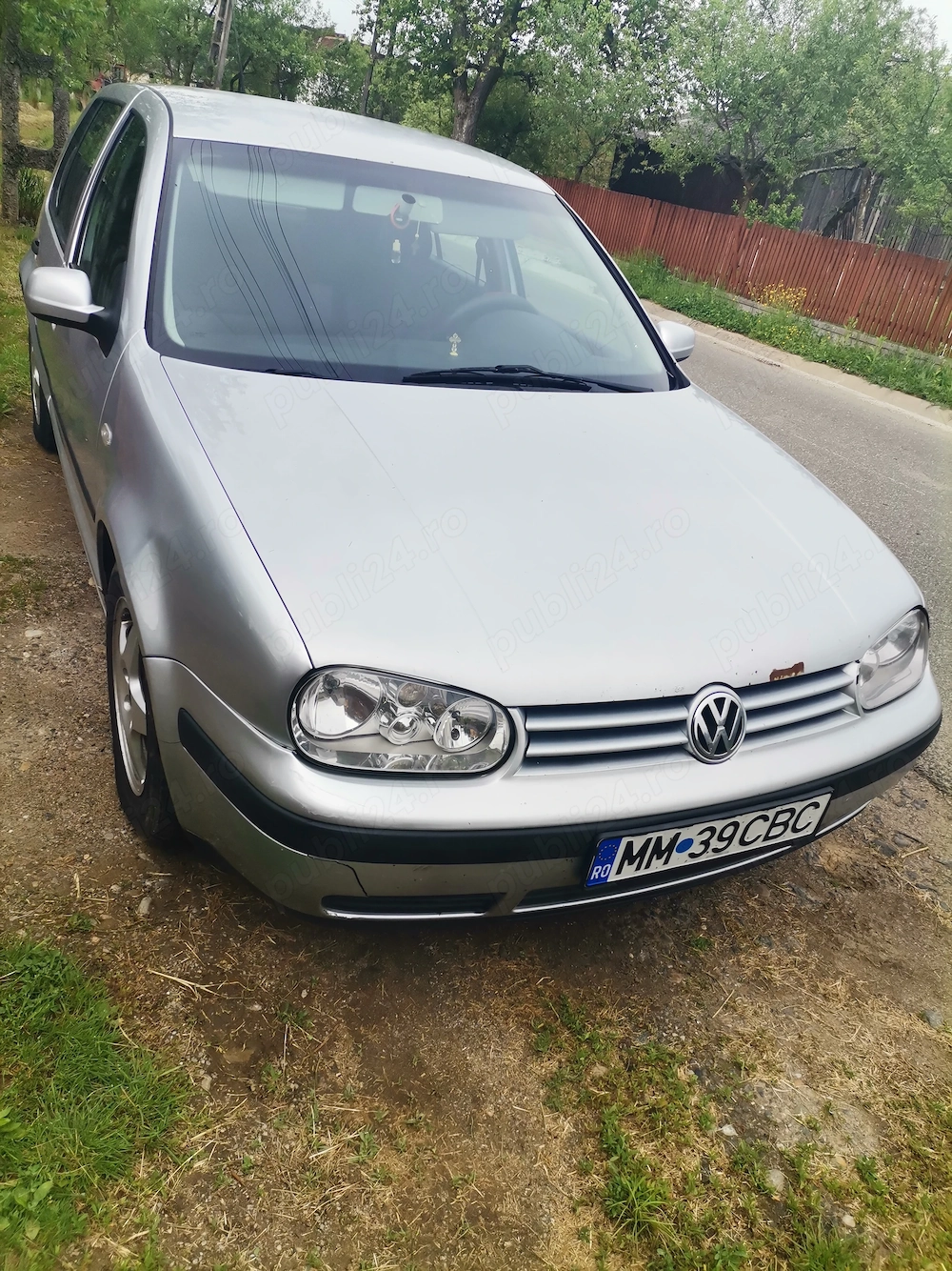 Vand VW Golf 4 Benzina 1.6 2002