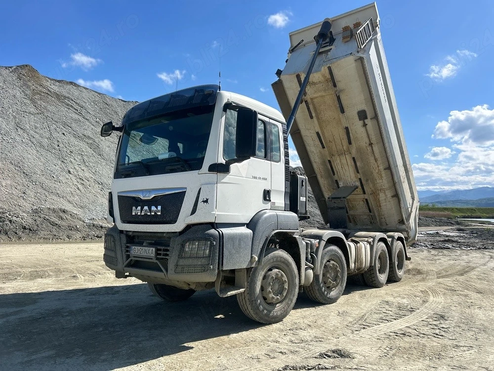 Sofer  Augobasculanta 8x4 -autostrada 