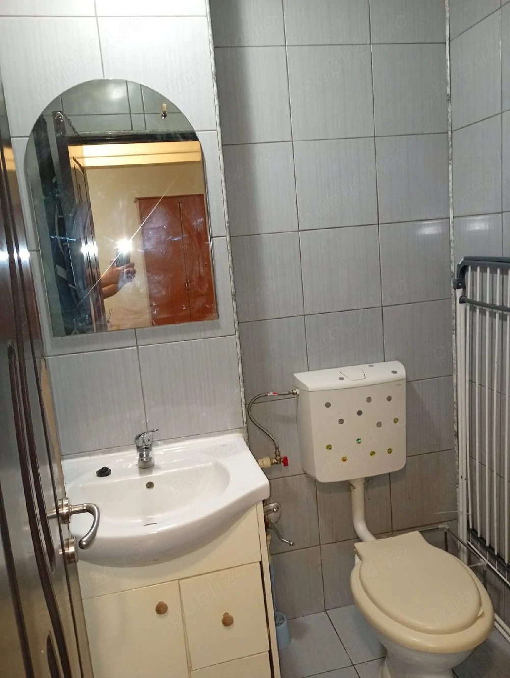 garsonieră de vănzare