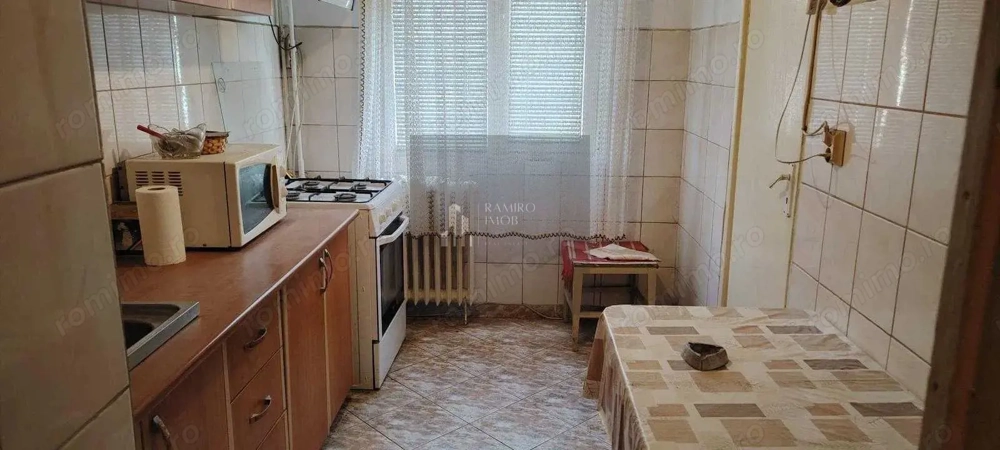 Apartament 3 camere/Brancoveanu 65 mp/balcon xy