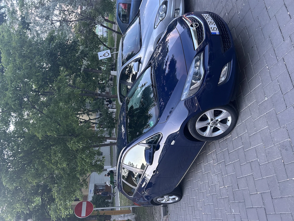 Opel Astra J 2012 1.7 CDTI diesel
