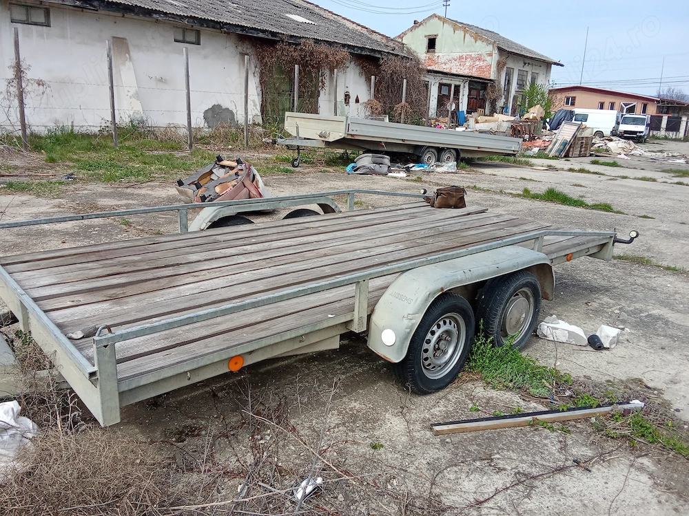 Vând remorca auto 2000 kg