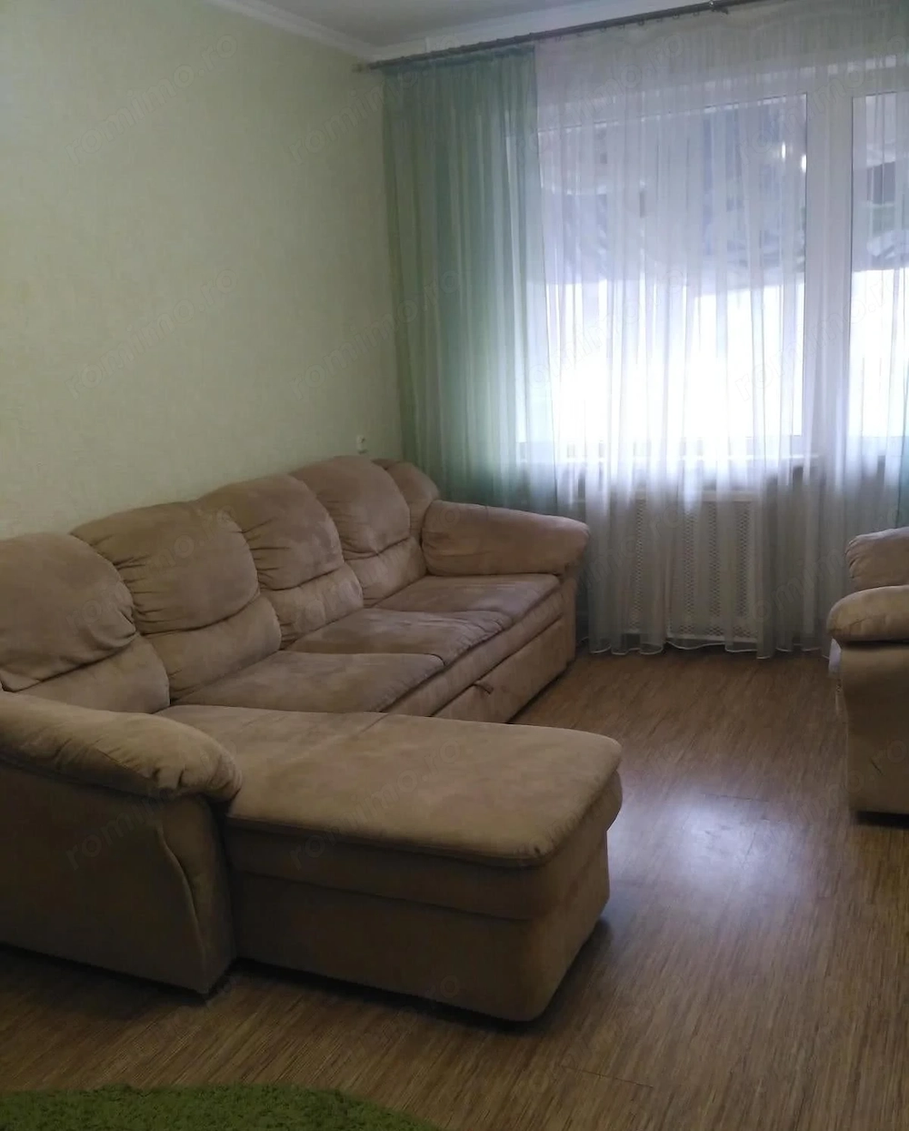 De vanzare apartament cu 2 camere in zona Sagului