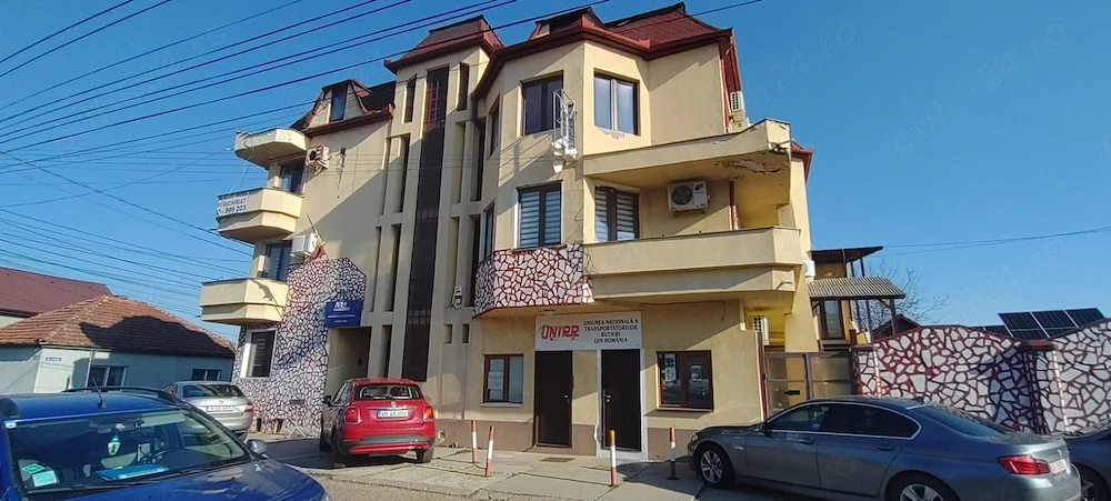 De vanzare spatiu birouri + comercial - ARAD