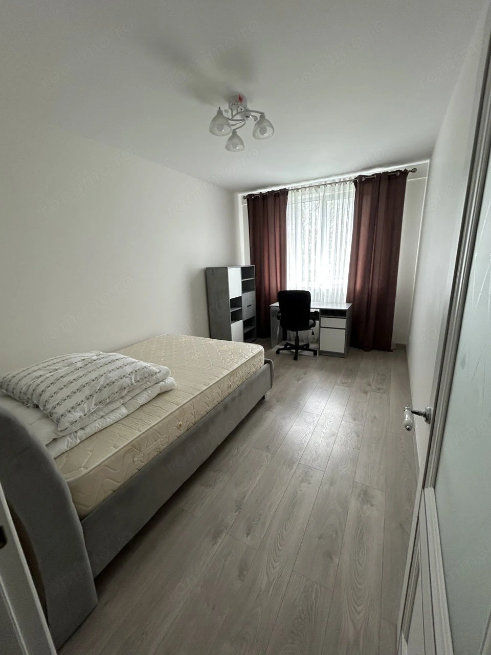 Garsonieră de închiriat în zona Berceni
