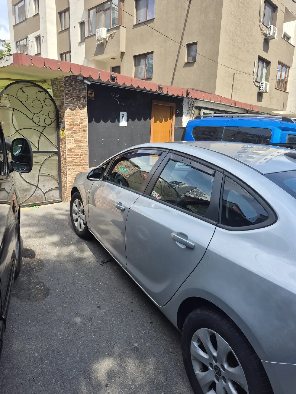 vând Astra j 2018 luna9