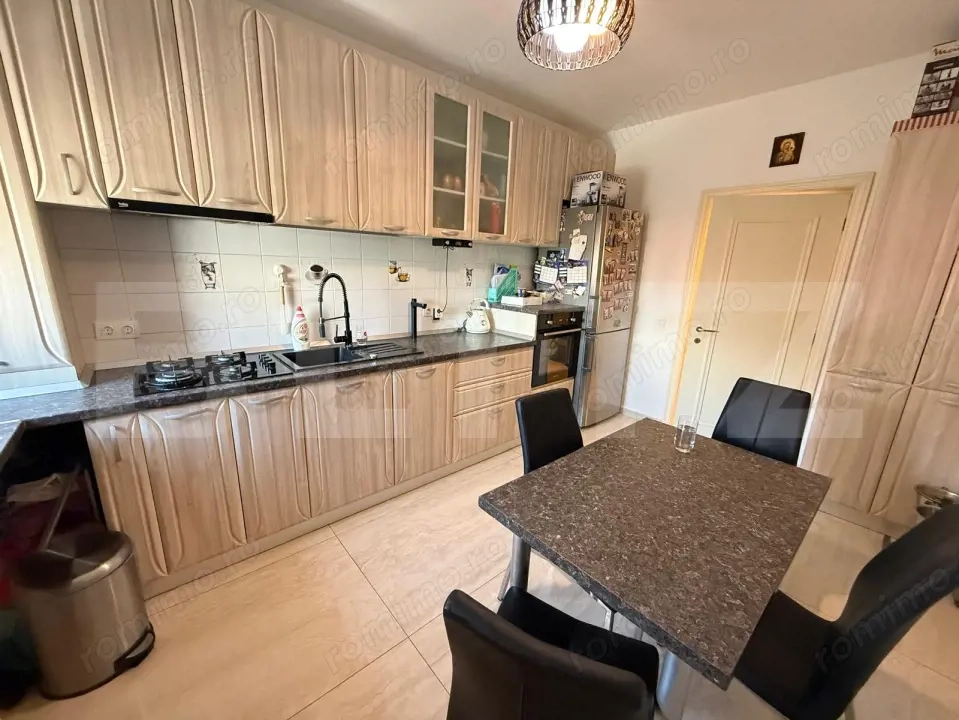 Apartament 4 camere decomandat – Exclusivist - Zona Vest, Ploiesti 