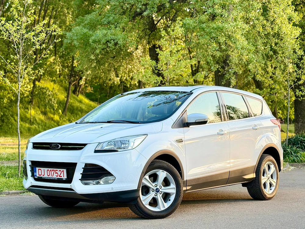 Ford Kuga Titanium 1,6 benzina 150 CP, 165000 KM