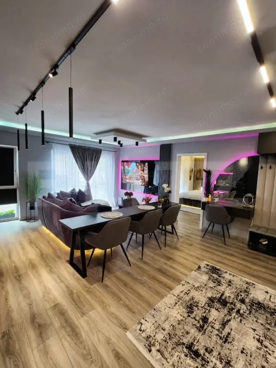 Apartament de Lux, 3 camere, 2 bai, terasa, garaj, Zona Teilor