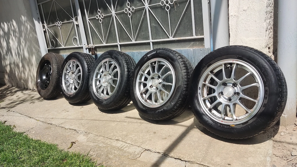 Vand set de jante R14 cu anvelope si rezerva R14