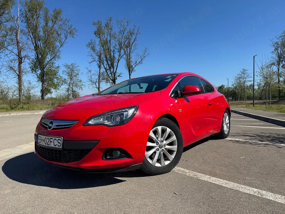 Opel Astra GTC 1.6 Turbo   2012