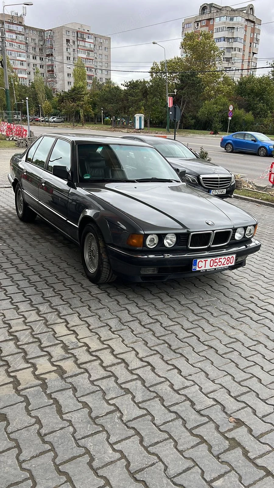 BMW 750 V12 E32 