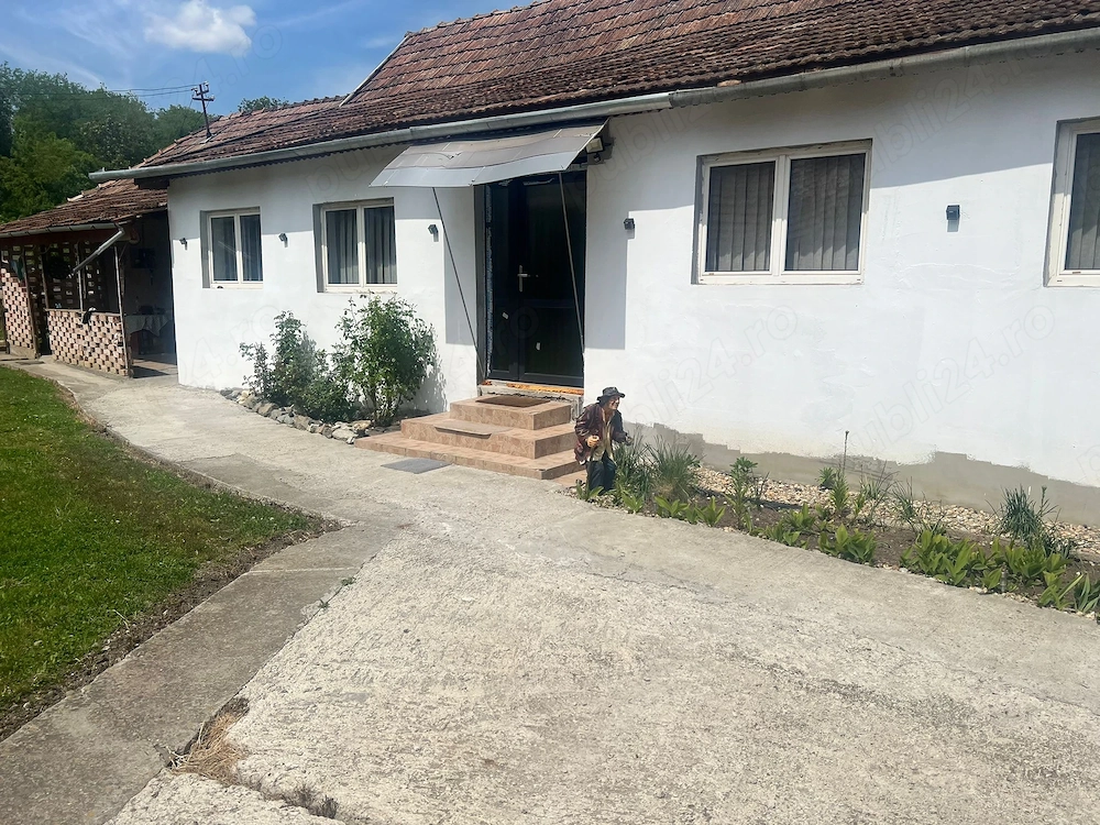 Casa cu cucerdea vand sau schimb cu apartament in mures