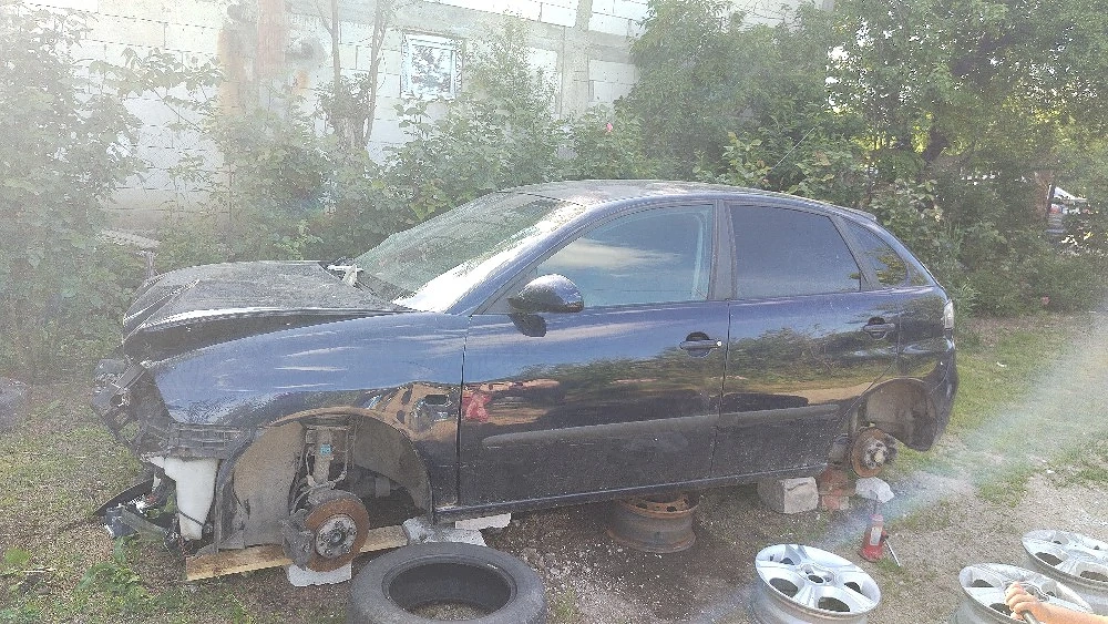 Dezmembrez seat ibiza 14 benzina an 2008 
