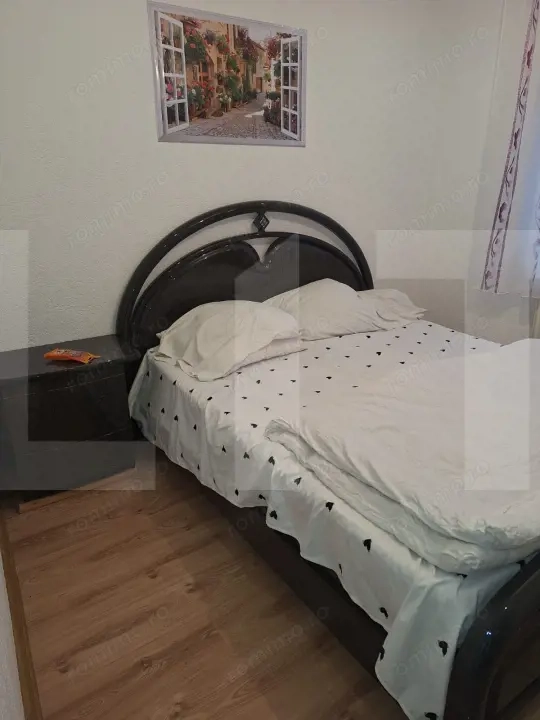 Închiriez apartament 3 camere!