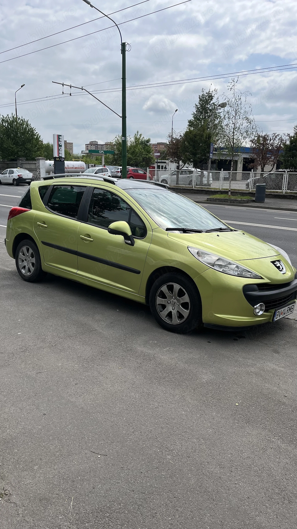 Autoturism Peugeot 207 SW di decembrie 2008. Foarte versatil, preferat de tineri .
