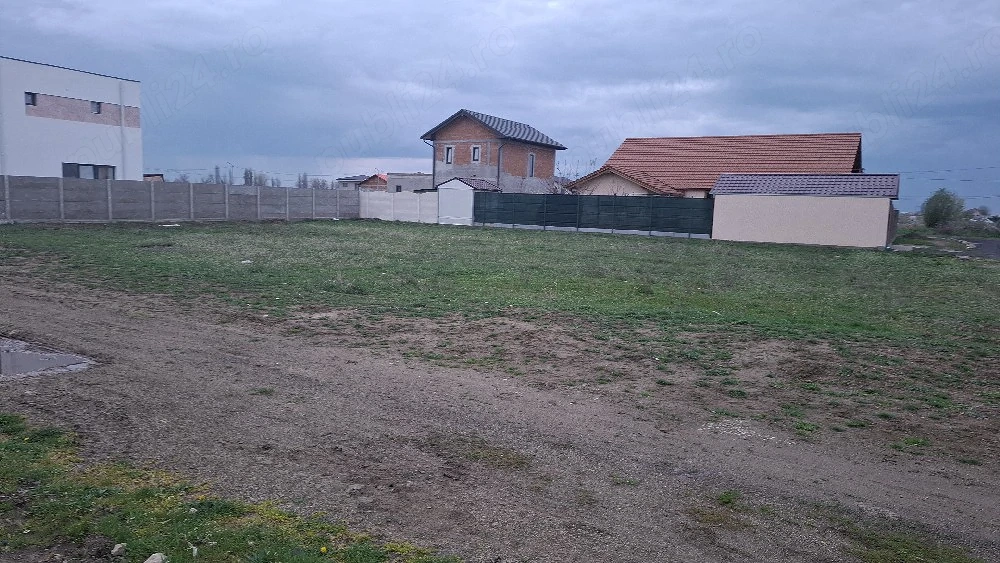 Vând  parcelă de triplex  Giroc  