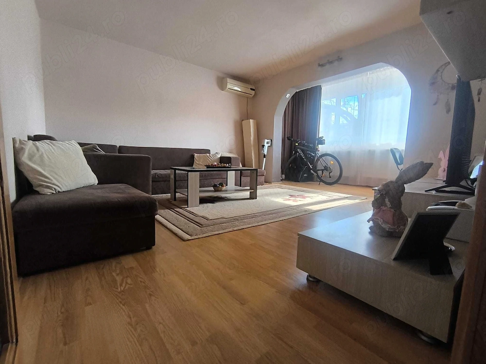 Apartament cu 3 camere, 70mp, et 2, zona Sagului