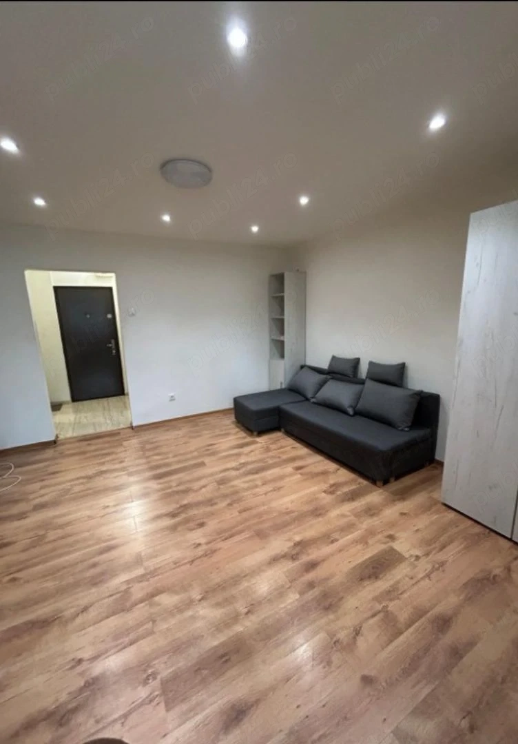 Apartament cu o cameră zona Tătărasi Flora ,etaj 1