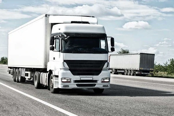 Servicii transport rutier marfa intern si international