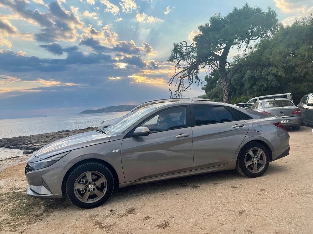 Hyundai Elantra 2021,prumul propietar