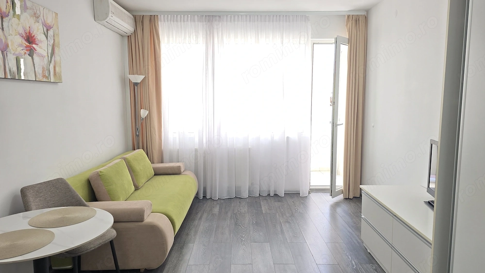 Vand garsoniera in Deva, zona ultracentrala (langa Primarie), et 3, mobilata, utilata