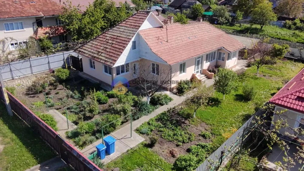 Casa localitea Bistrita - comuna Alexandru cel Bun , toate utilitatile