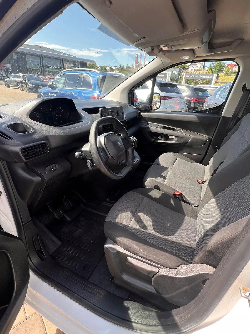 Cedare Leasing Peugeot Partner 2019 91000 km