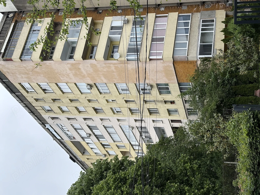 Apartament cu 3 camere 
