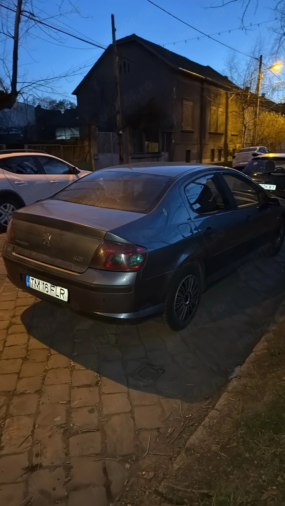 Vând Peugeot 407