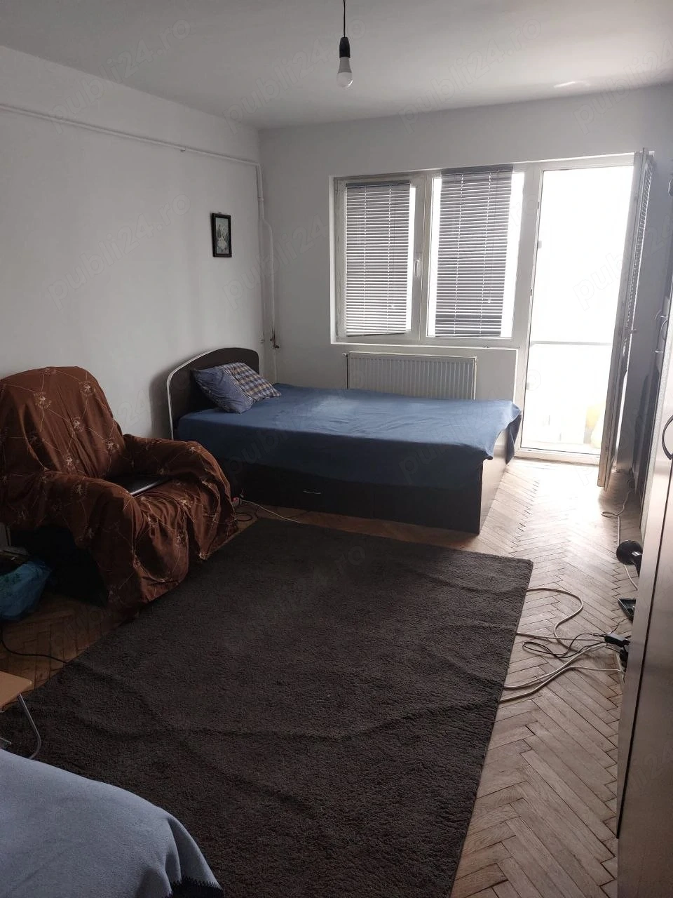 Vand Apartament Bloc Caramida,Razboieni,2 Camere Decomandat,Centrala Noua pe Cupru 