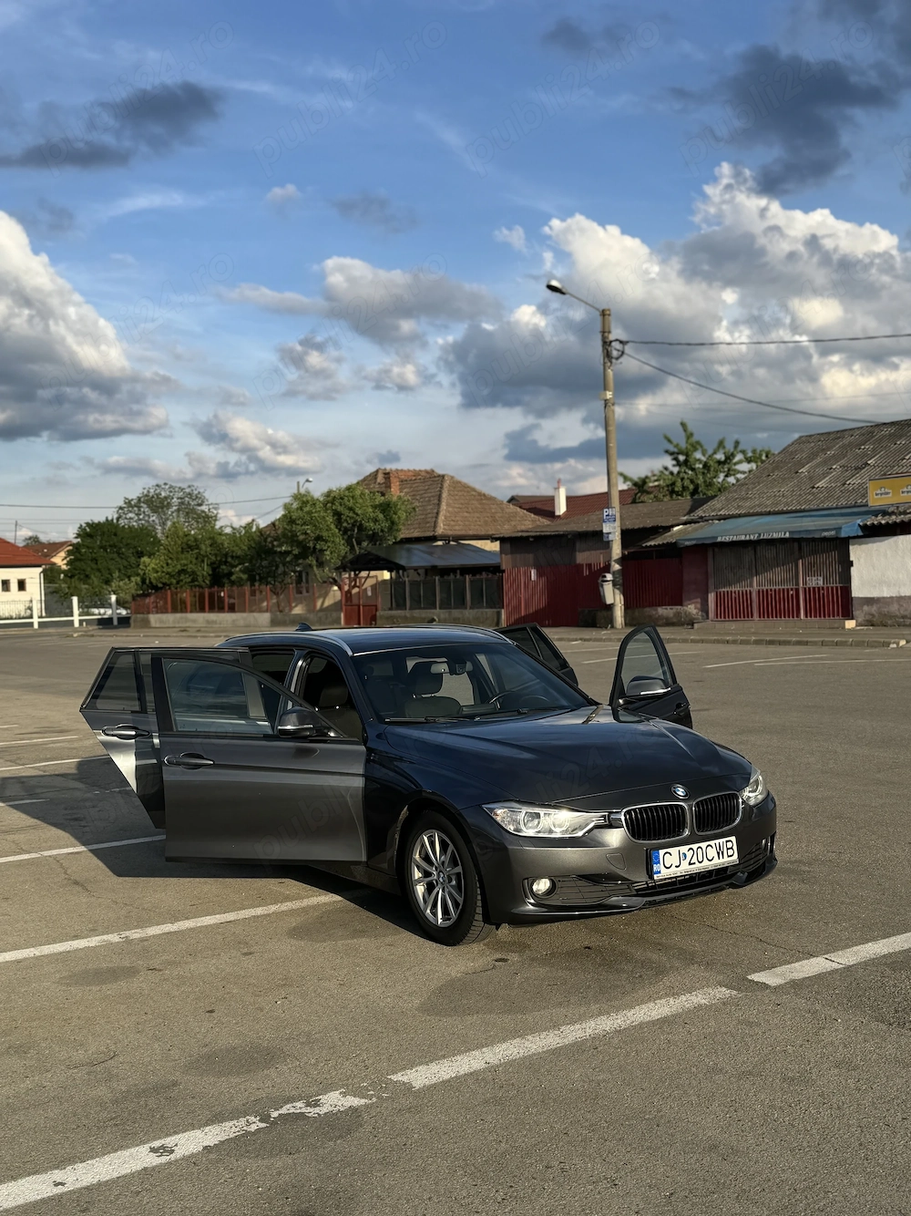 Vând BMW F31 318D, 2013