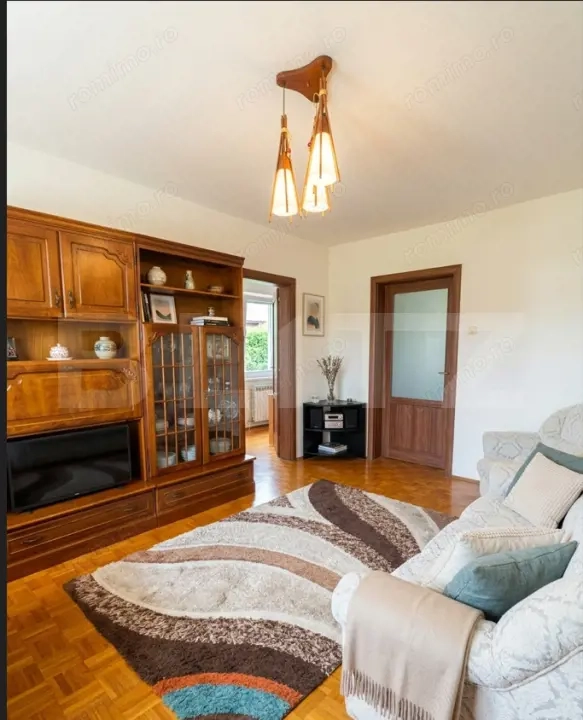 Apartament de vânzare în Grigorescu – zonă verde și liniștită