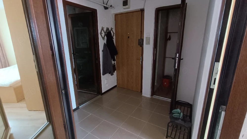 Proprietar vand apartament la metrou Eroii Revolutiei