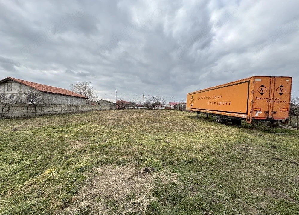 Vând teren intravilan cu suprafața de 2.000 mp, situat în Mihail Kogălniceanu, județul Constanța.
