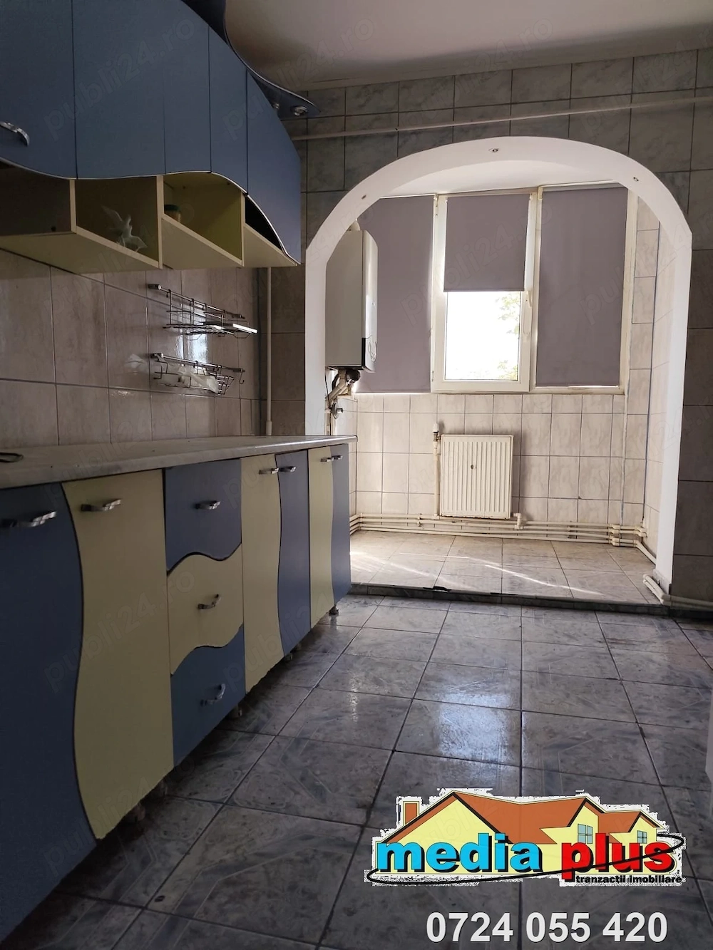 Apartament 3 camere decomandat de vânzare   Micro 16