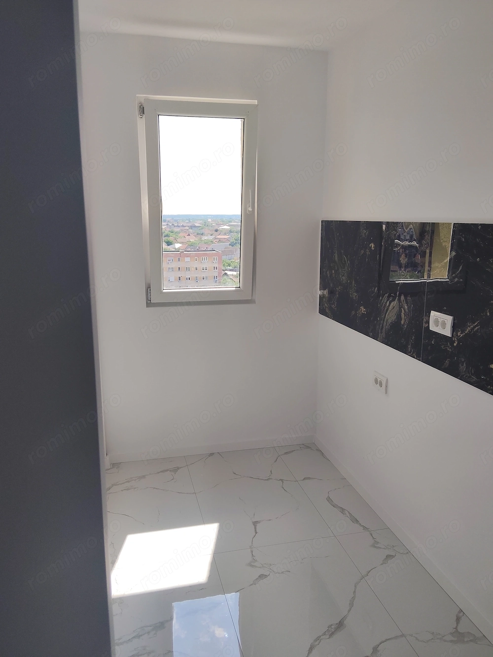 Ap 2 camere bloc reabilitat izolat exterior renovat