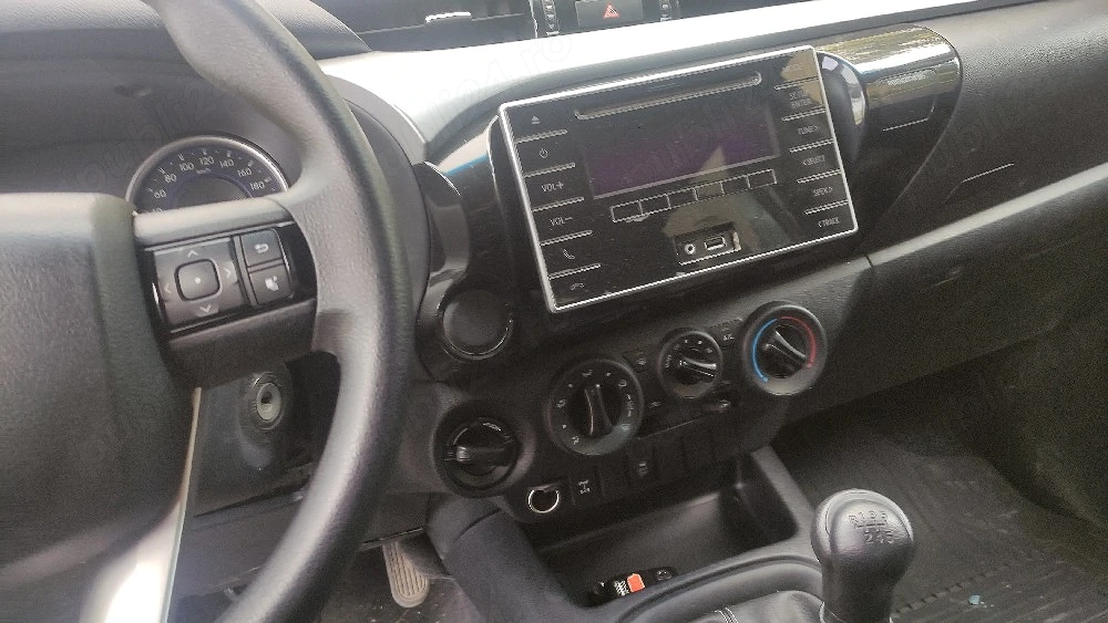 Toyota hilux 2017 ,diesel 2.4 , 168000 km , stare ff buna ,intretinuta